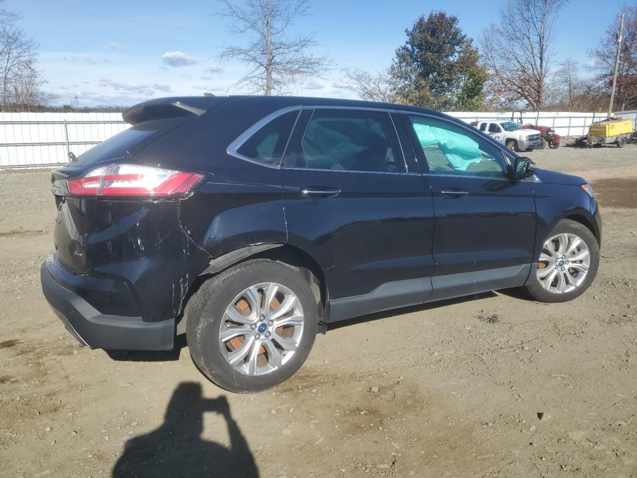 FORD EDGE TITANIUM
