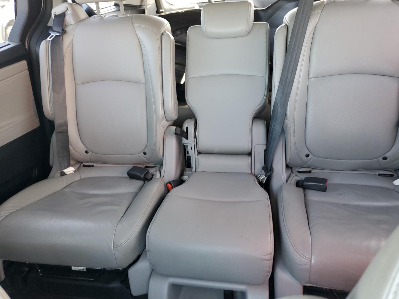 Lot #3309535581 2018 HONDA ODYSSEY EX