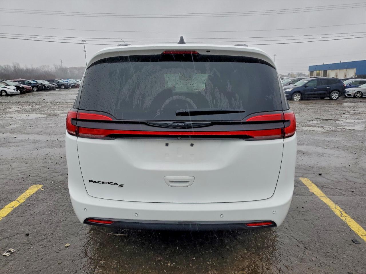 CHRYSLER PACIFICA TOURING L