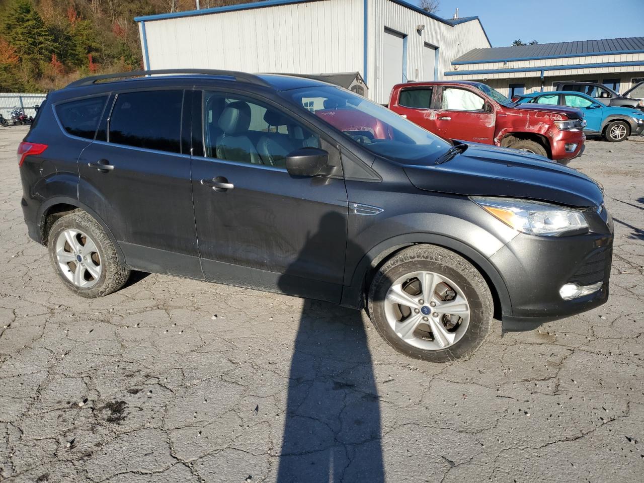 FORD ESCAPE SE