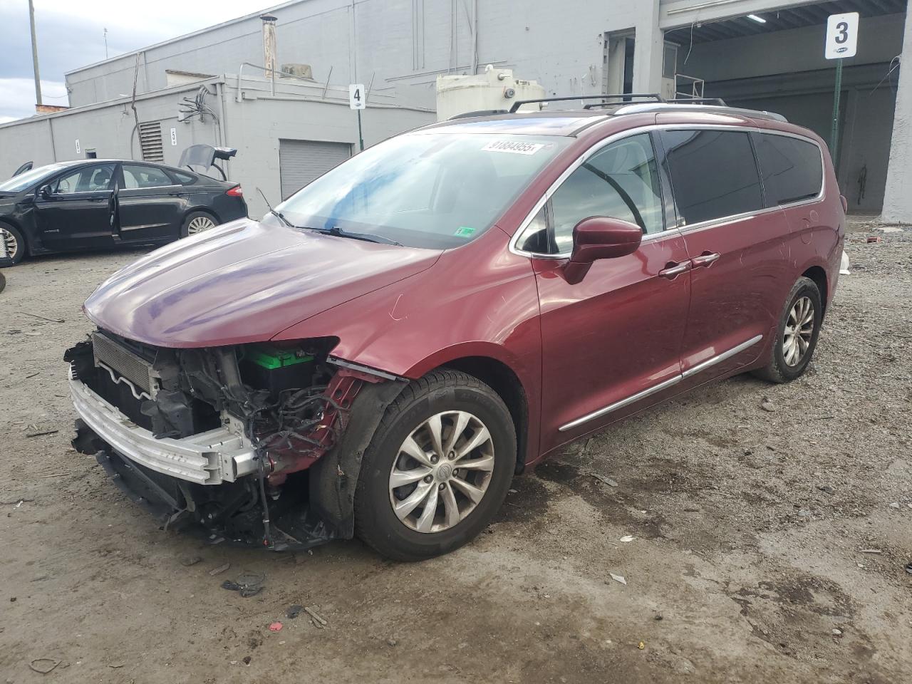 CHRYSLER PACIFICA TOURING L