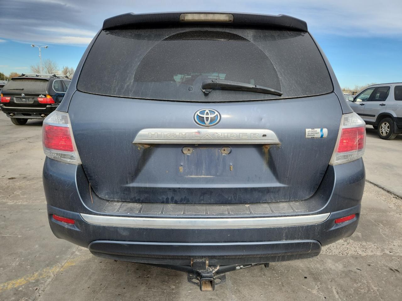 TOYOTA HIGHLANDER HYBRID