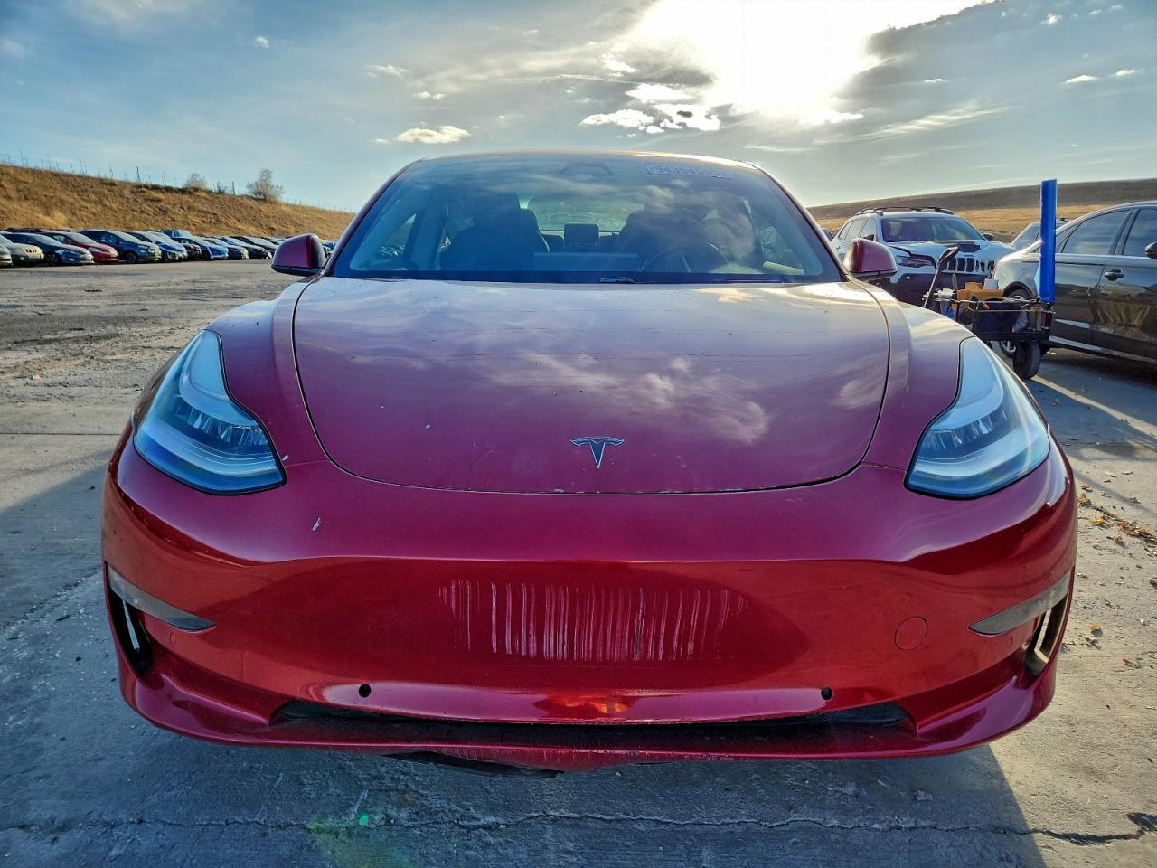 TESLA MODEL 3