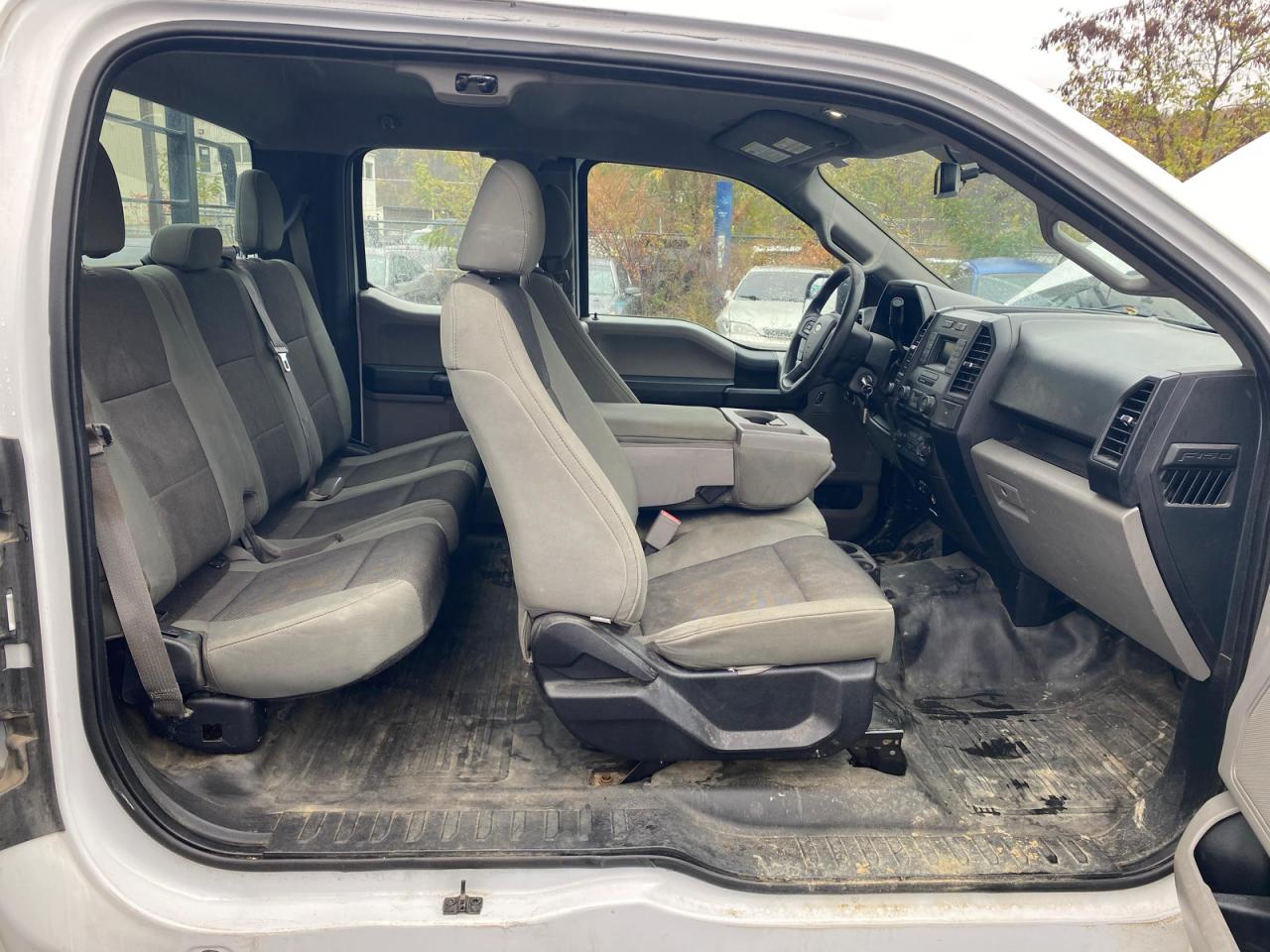 FORD F-150 SUPER CAB