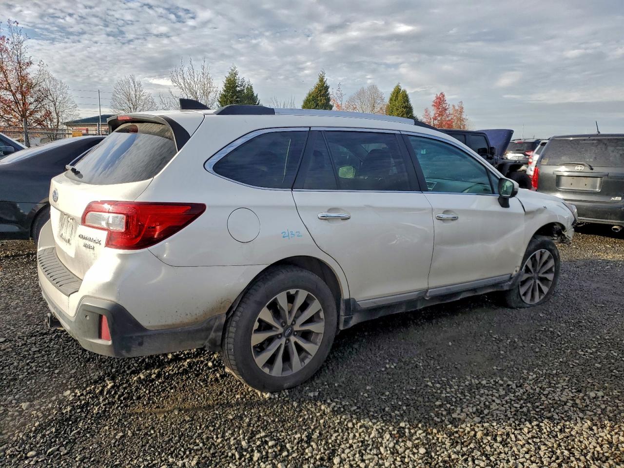 SUBARU OUTBACK TOURING