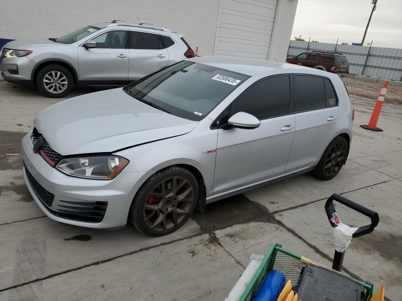 Lot #3302744025 2017 VOLKSWAGEN GTI S