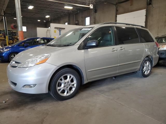 Global Auto Auctions: 2006 TOYOTA SIENNA XLE
