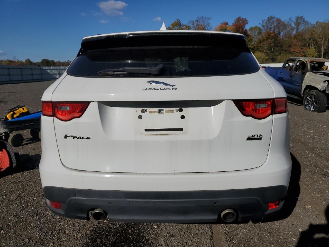 JAGUAR F-PACE R - SPORT