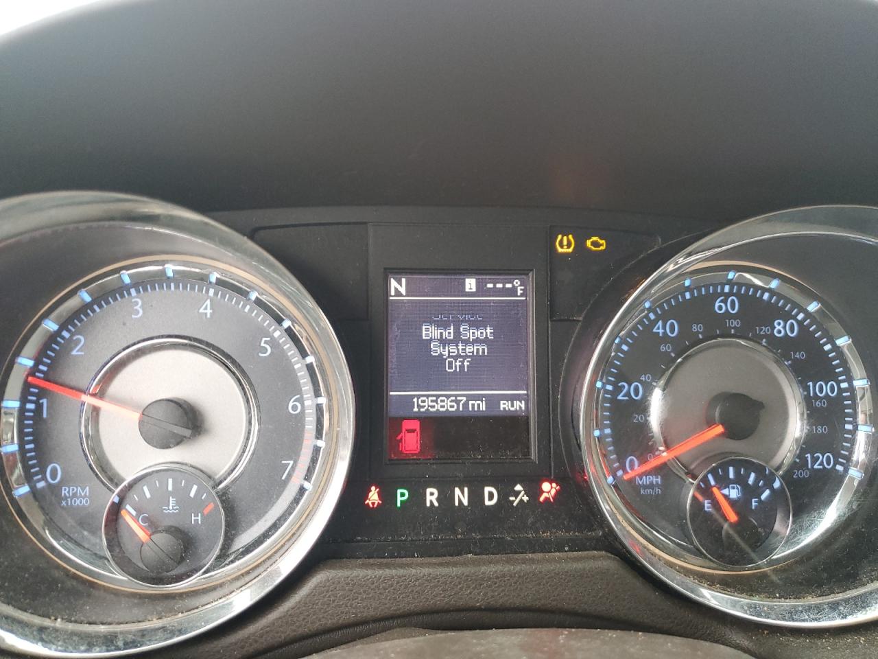 CHRYSLER TOWN & COUNTRY TOURING L