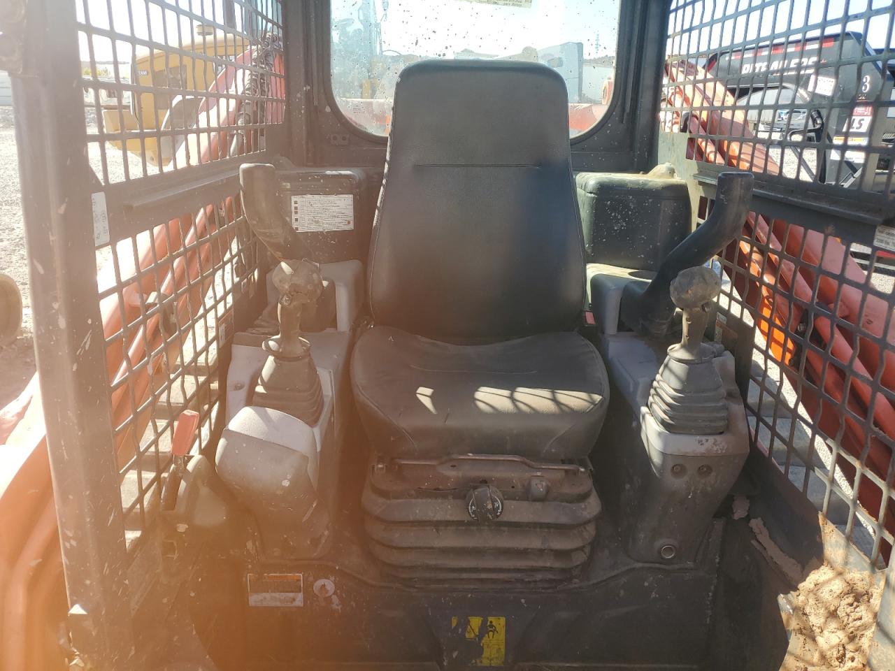 Lot #3301598627 2018 KUBOTA SVL75-2