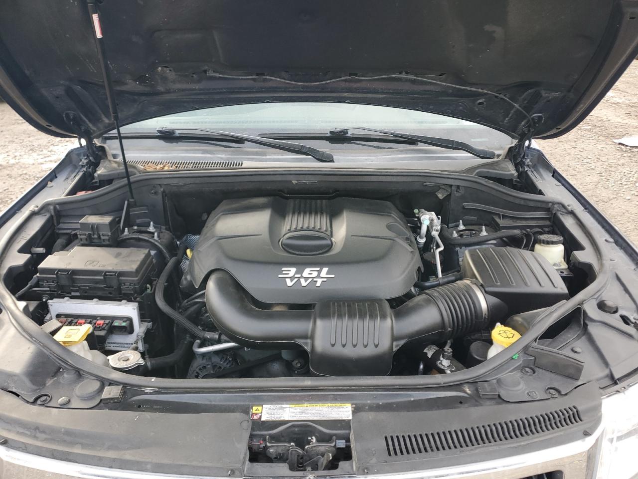 JEEP GRAND CHEROKEE LAREDO