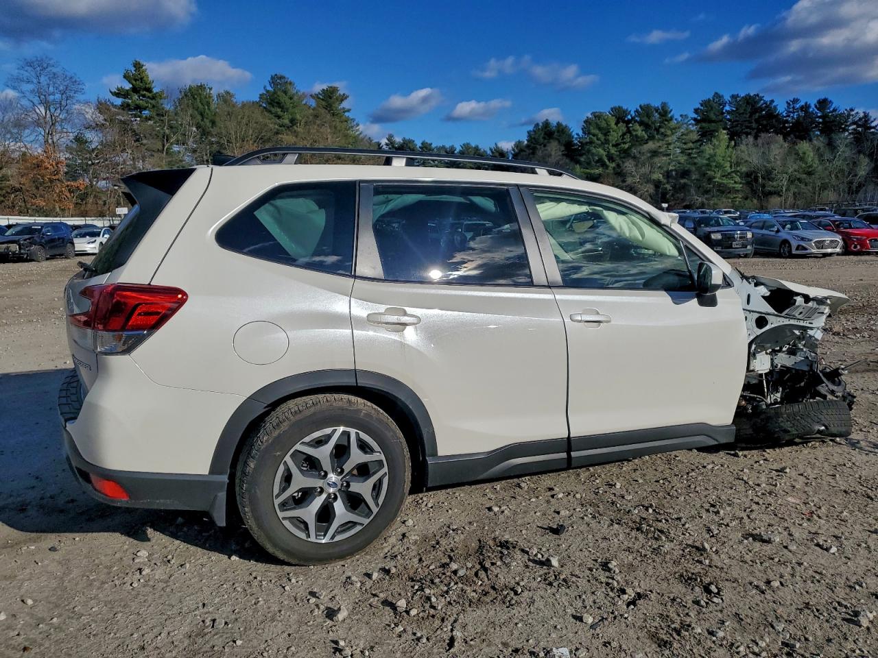 SUBARU FORESTER PREMIUM