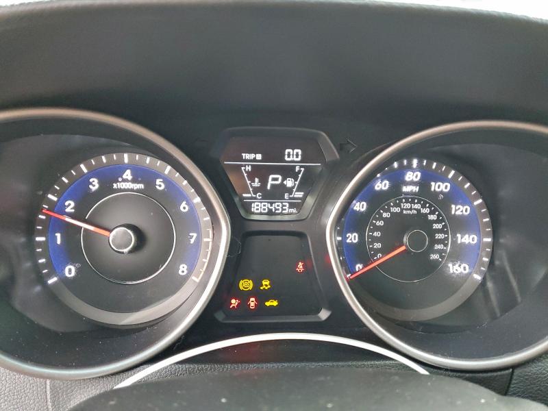 2016 HYUNDAI ELANTRA SE #3297003832