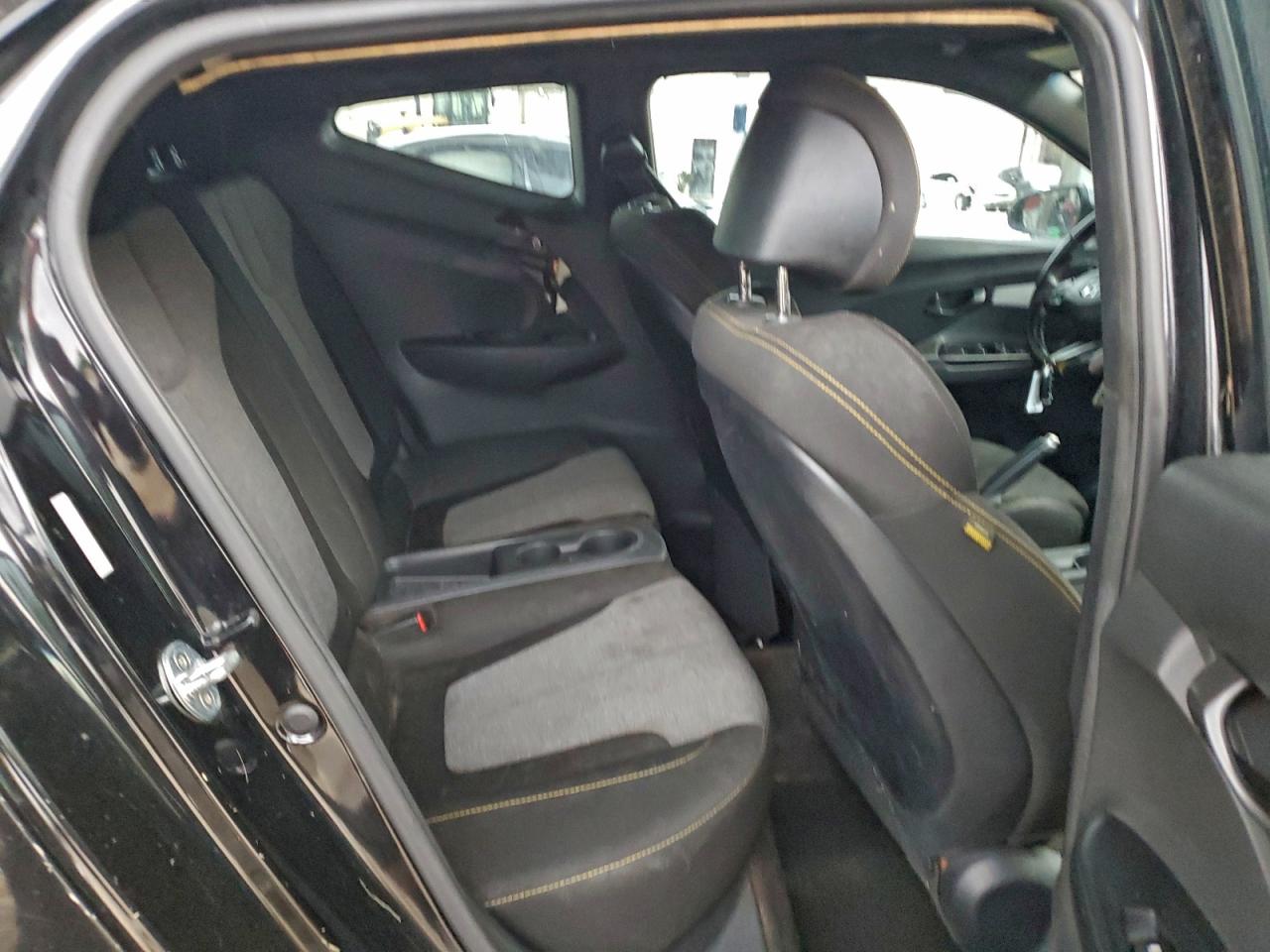 HYUNDAI VELOSTER TURBO