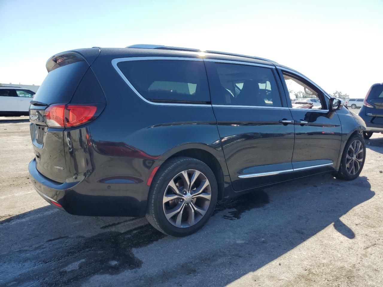 Lot #3308466320 2017 CHRYSLER PACIFICA L