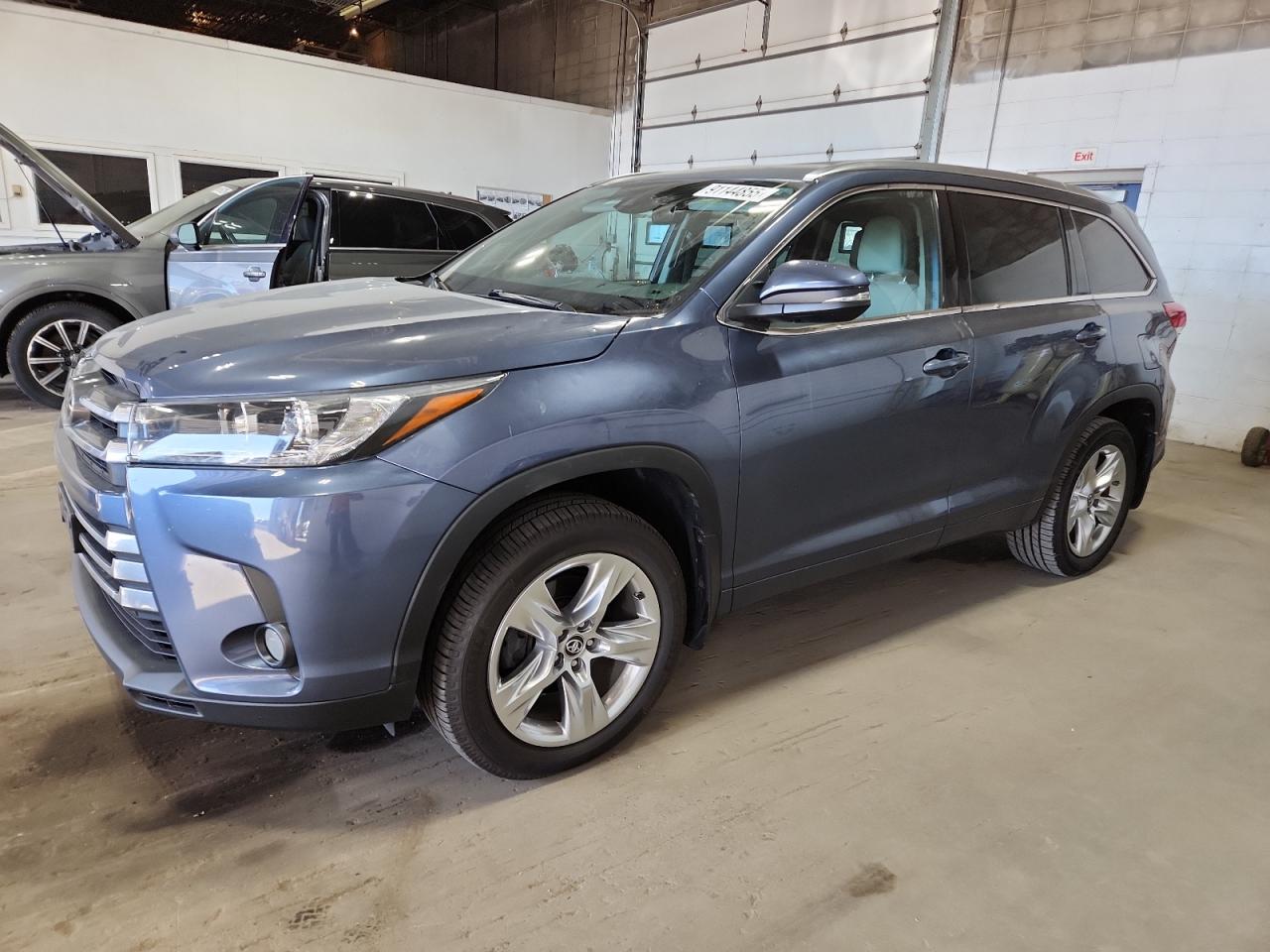 Lot #3284756537 2018 TOYOTA HIGHLANDER