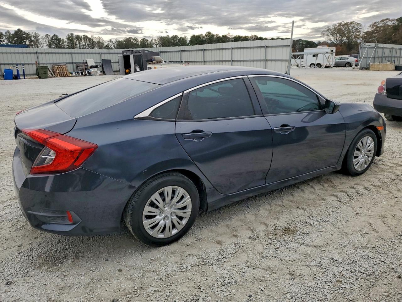 Lot #3310416966 2016 HONDA CIVIC LX