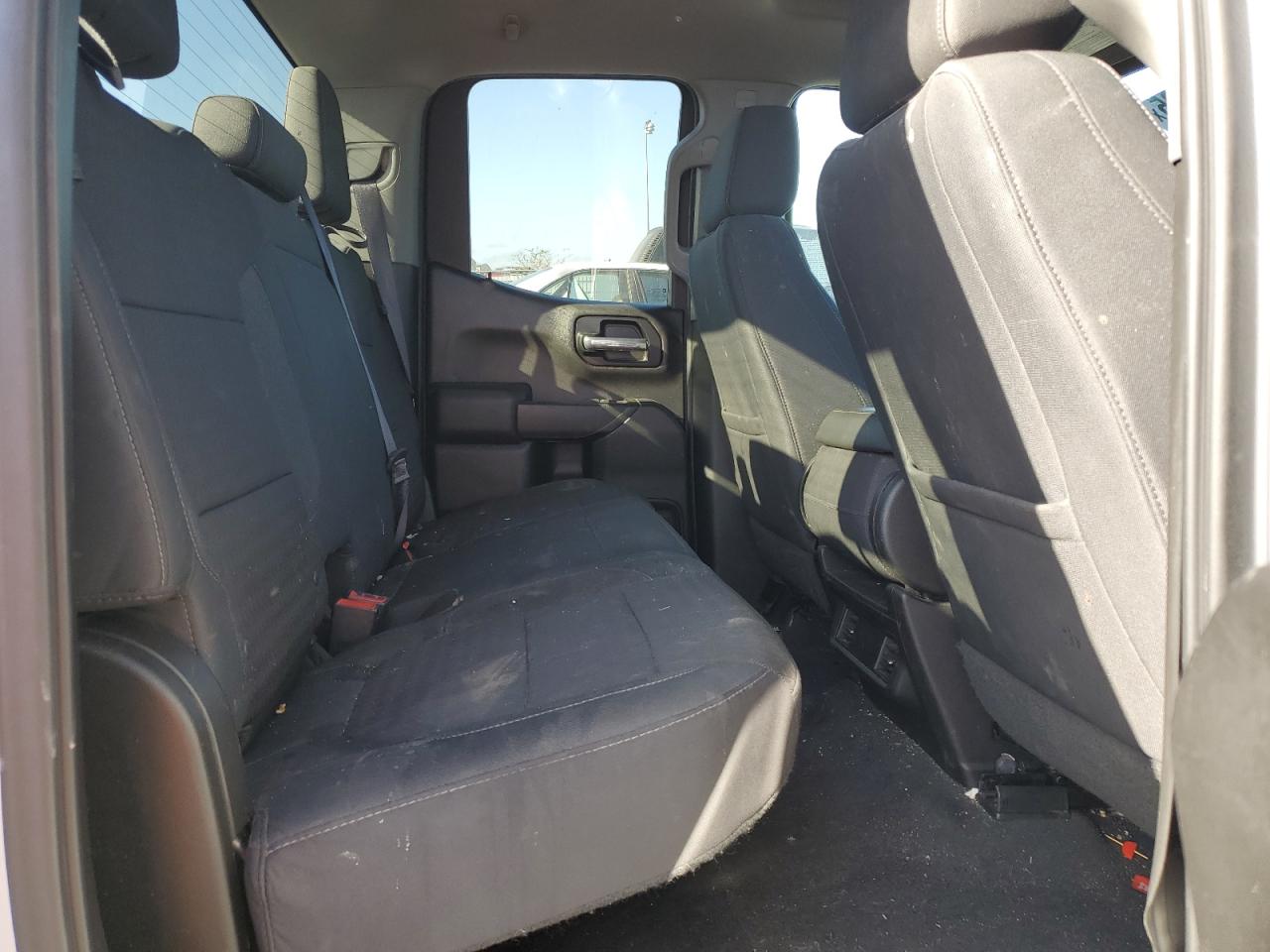 CHEVROLET SILVERADO C1500 LT