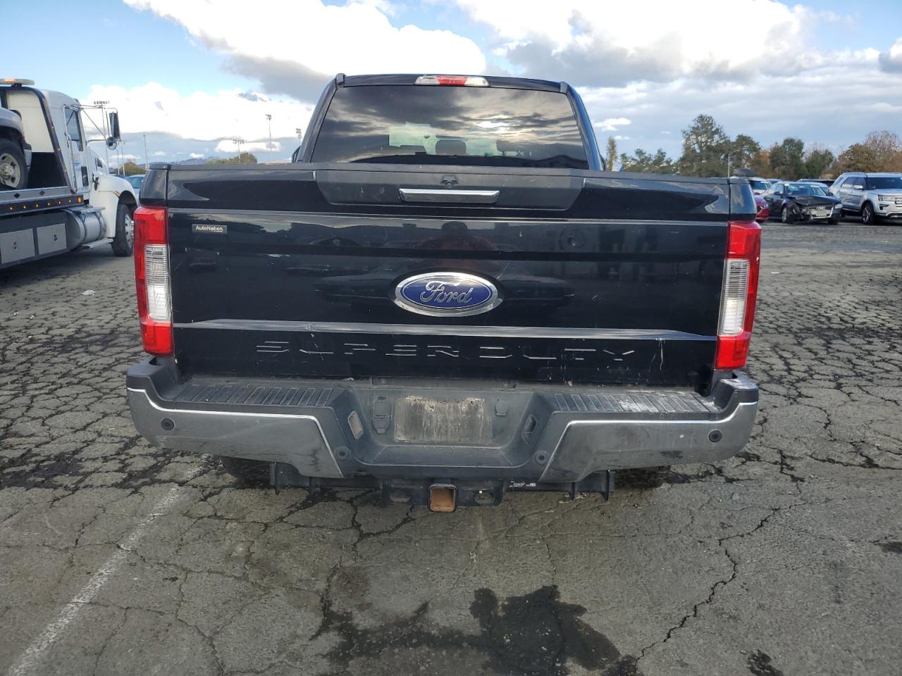 FORD F-250 SUPER DUTY