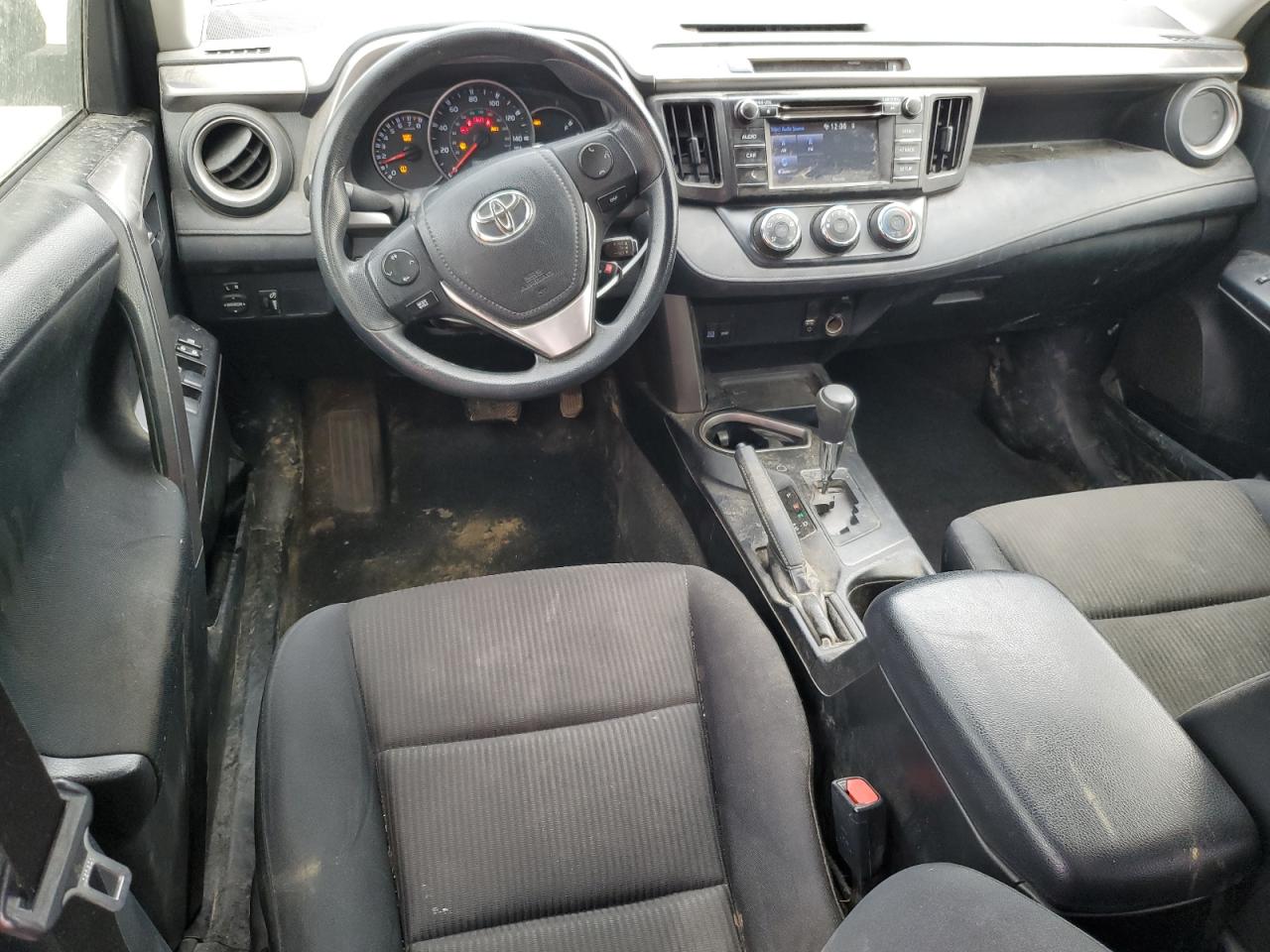 TOYOTA RAV4 LE