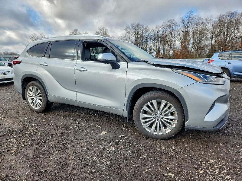 2024 TOYOTA HIGHLANDER #3301750387