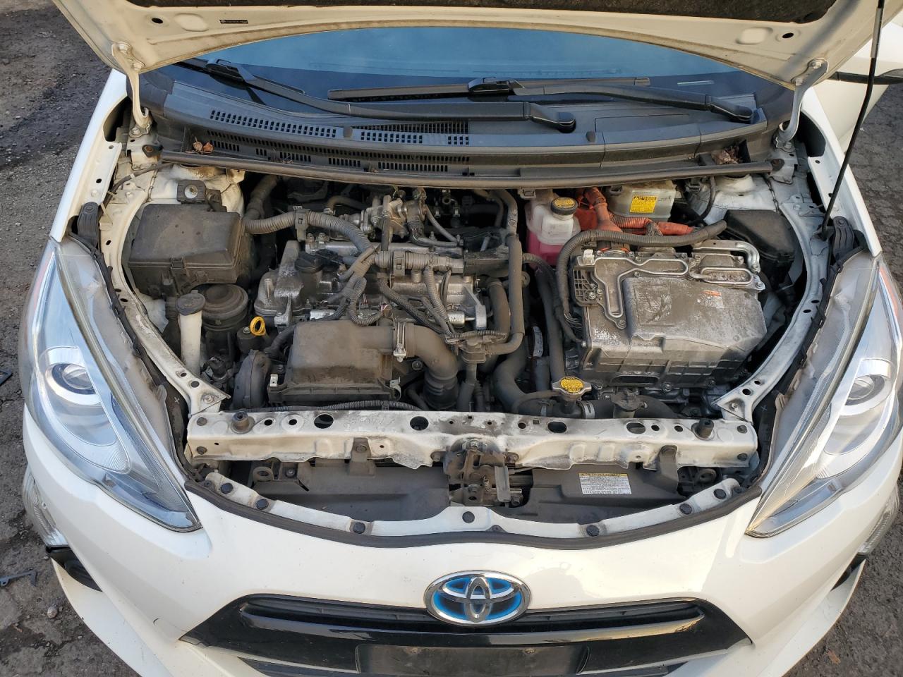 TOYOTA PRIUS C