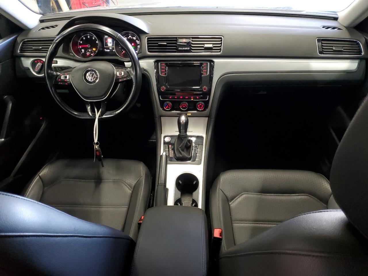 VOLKSWAGEN PASSAT WOLFSBURG