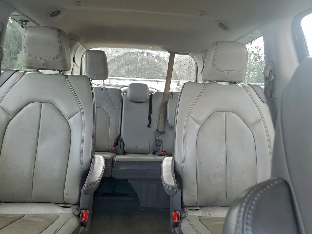 CHRYSLER PACIFICA TOURING L