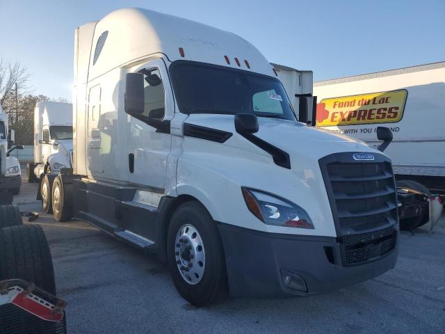 FREIGHTLINER CASCADIA 1