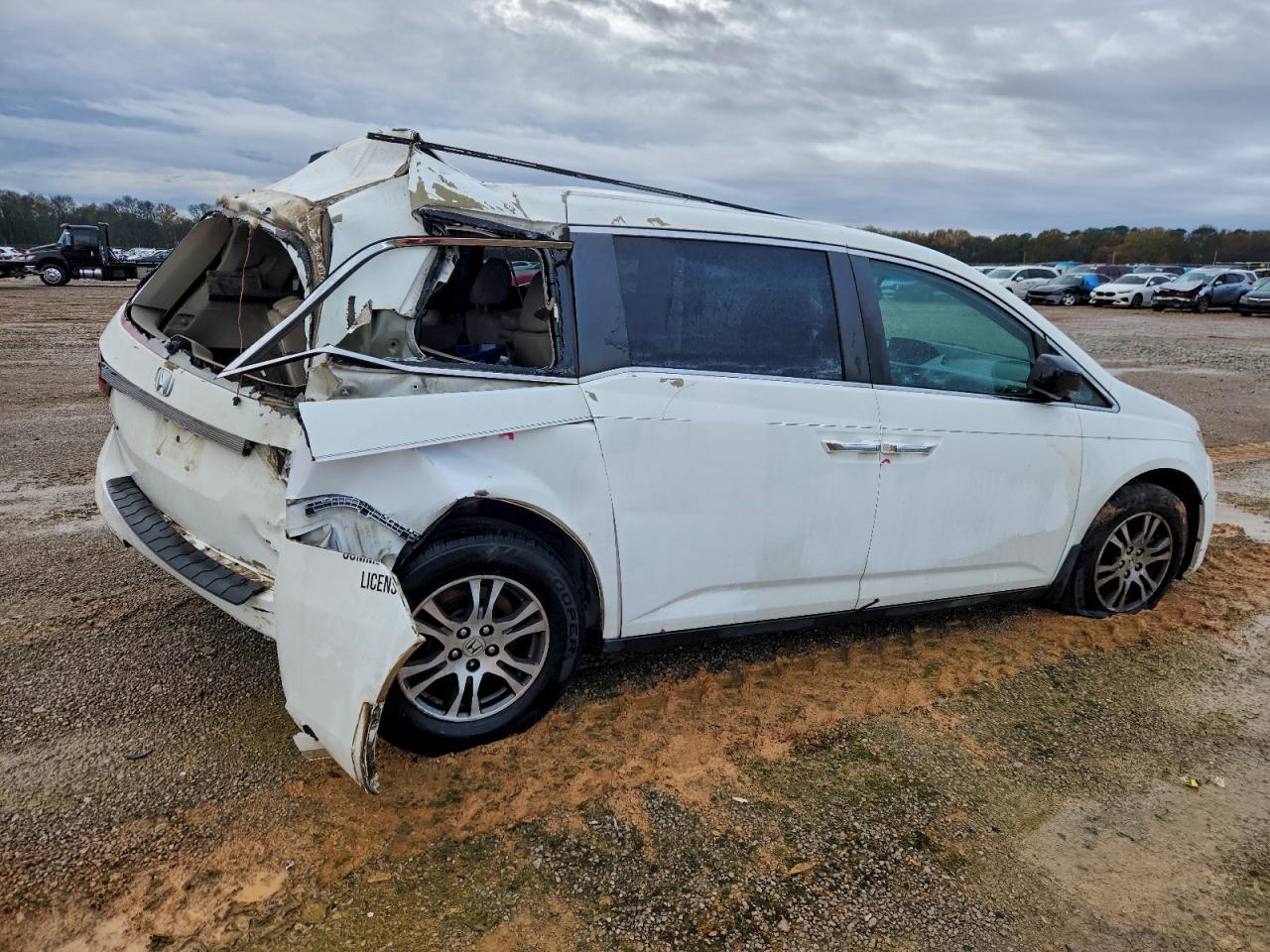 Lot #3298063146 2011 HONDA ODYSSEY EX
