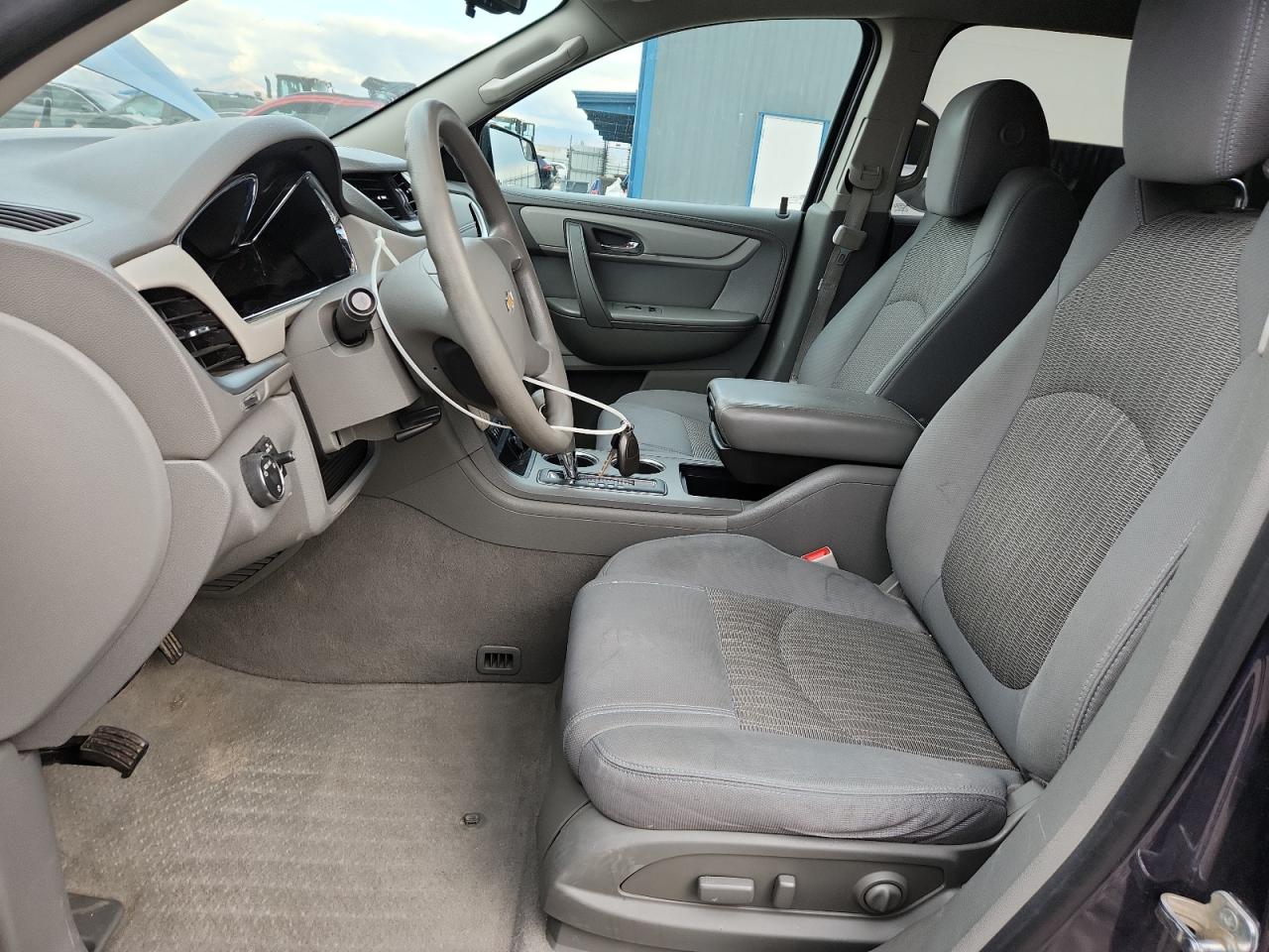 CHEVROLET TRAVERSE LS