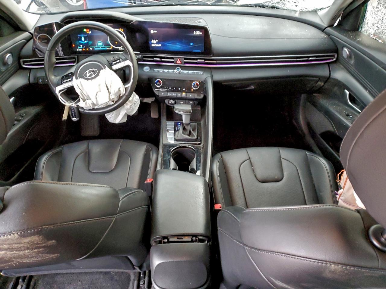 HYUNDAI ELANTRA LIMITED