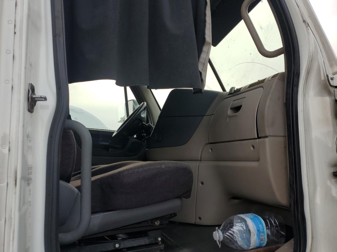 Lot #3296224420 2016 FREIGHTLINER CASCADIA 1