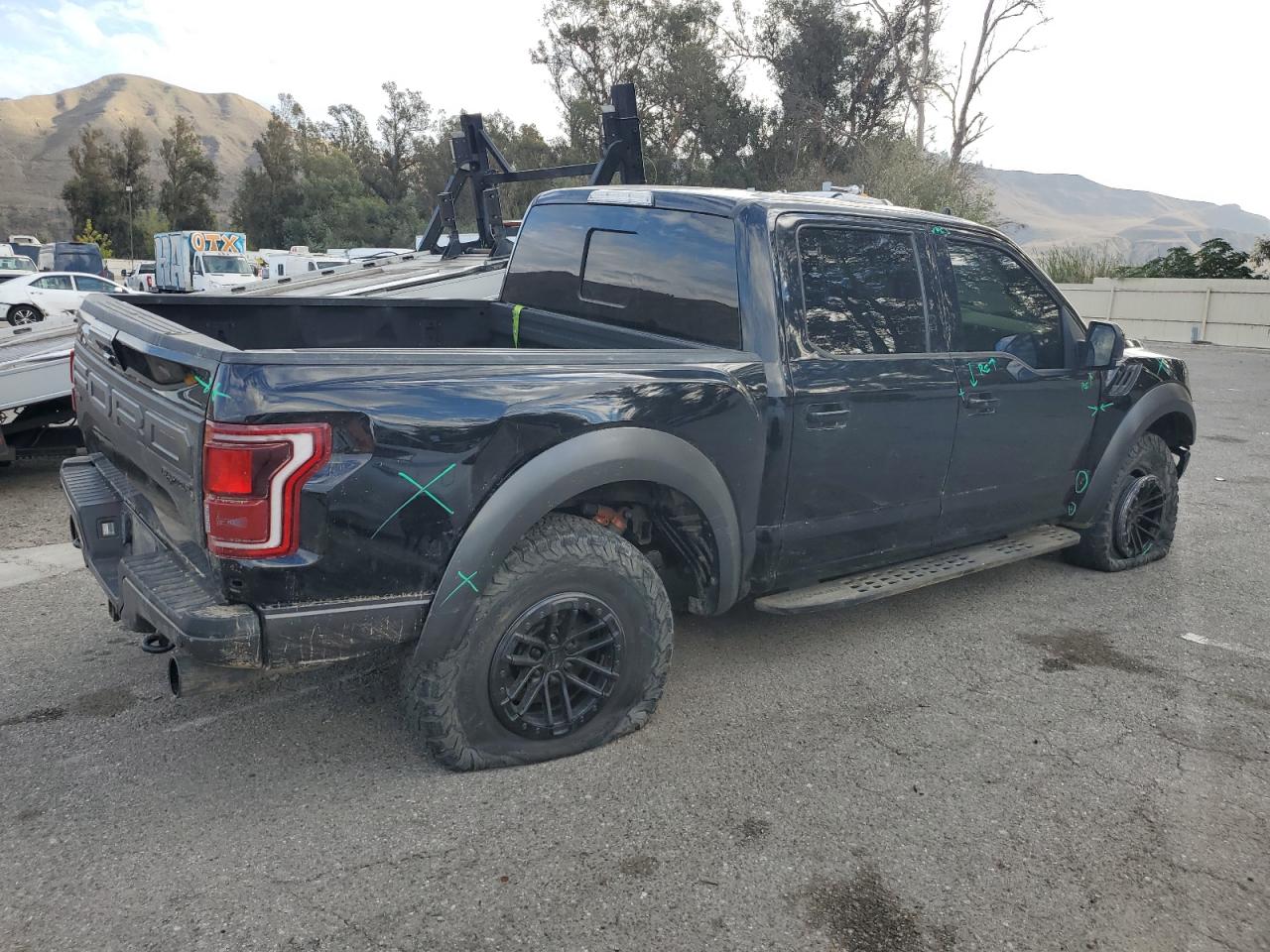 FORD F-150 RAPTOR