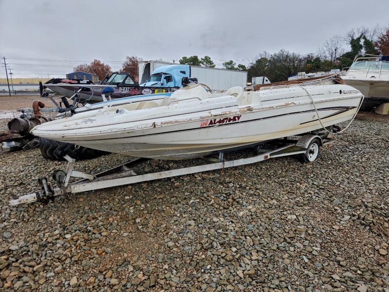 2004 GLASTRON BOAT #3296263422