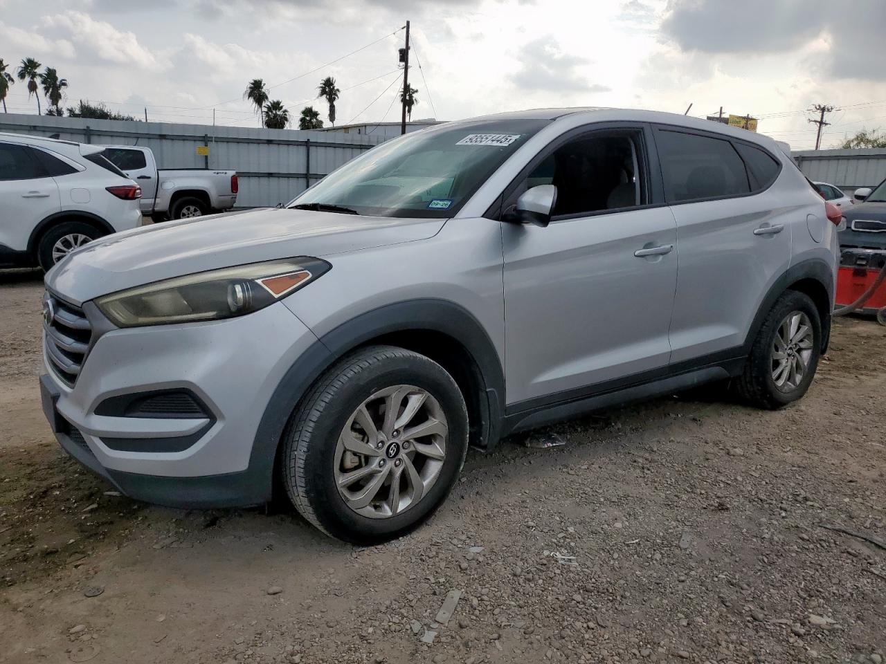 HYUNDAI TUCSON SE