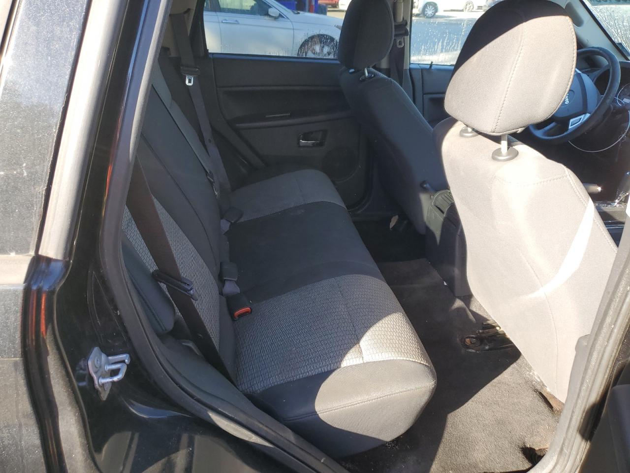 JEEP GRAND CHEROKEE LAREDO