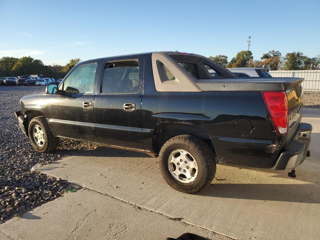 Lot #3292704595 2005 CHEVROLET AVALANCHE