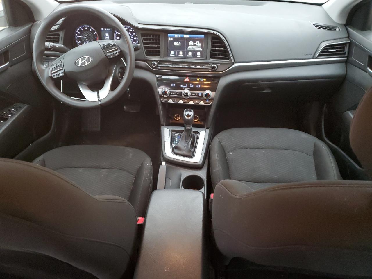 HYUNDAI ELANTRA SEL