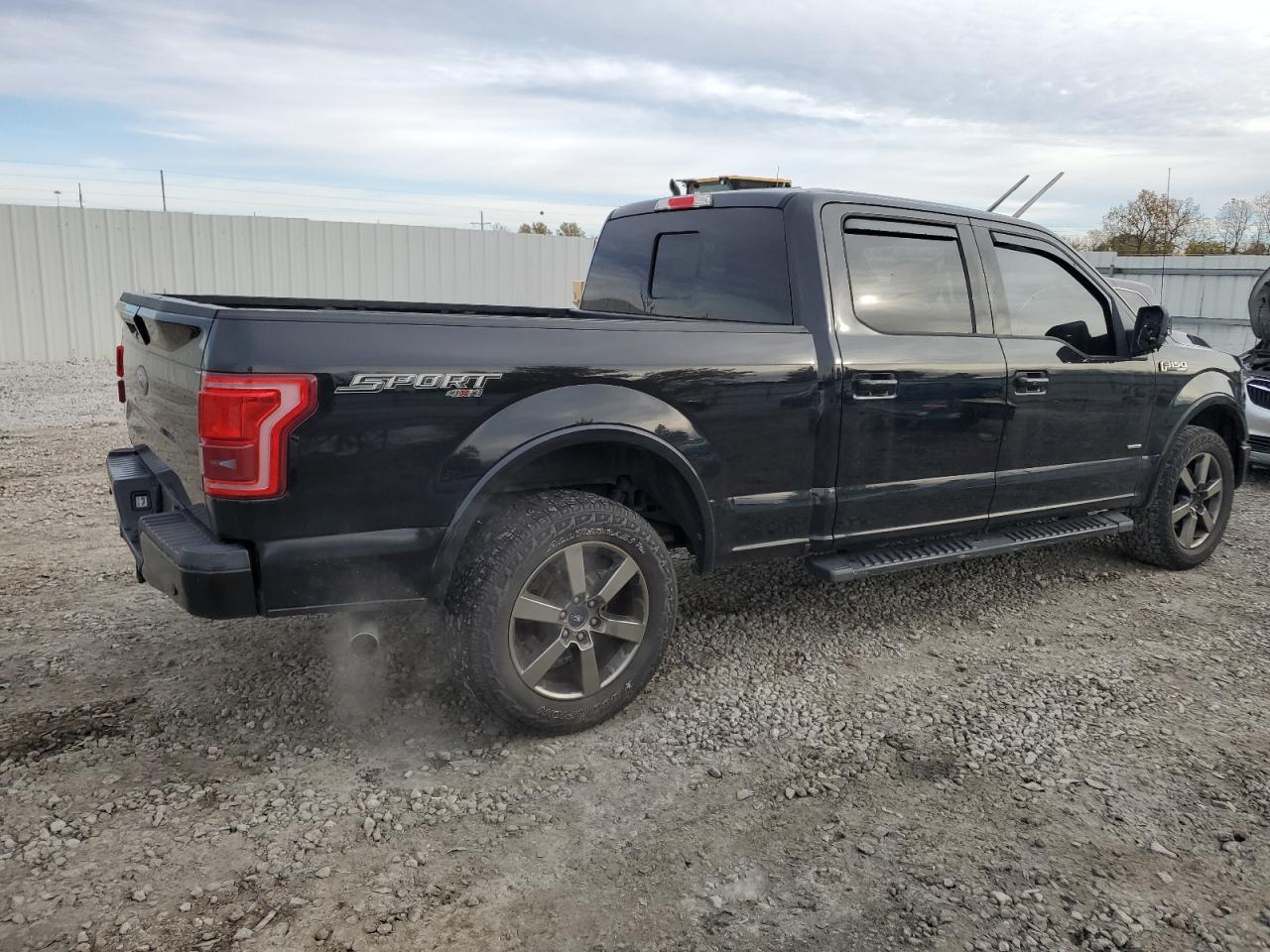 FORD F-150 SUPERCREW