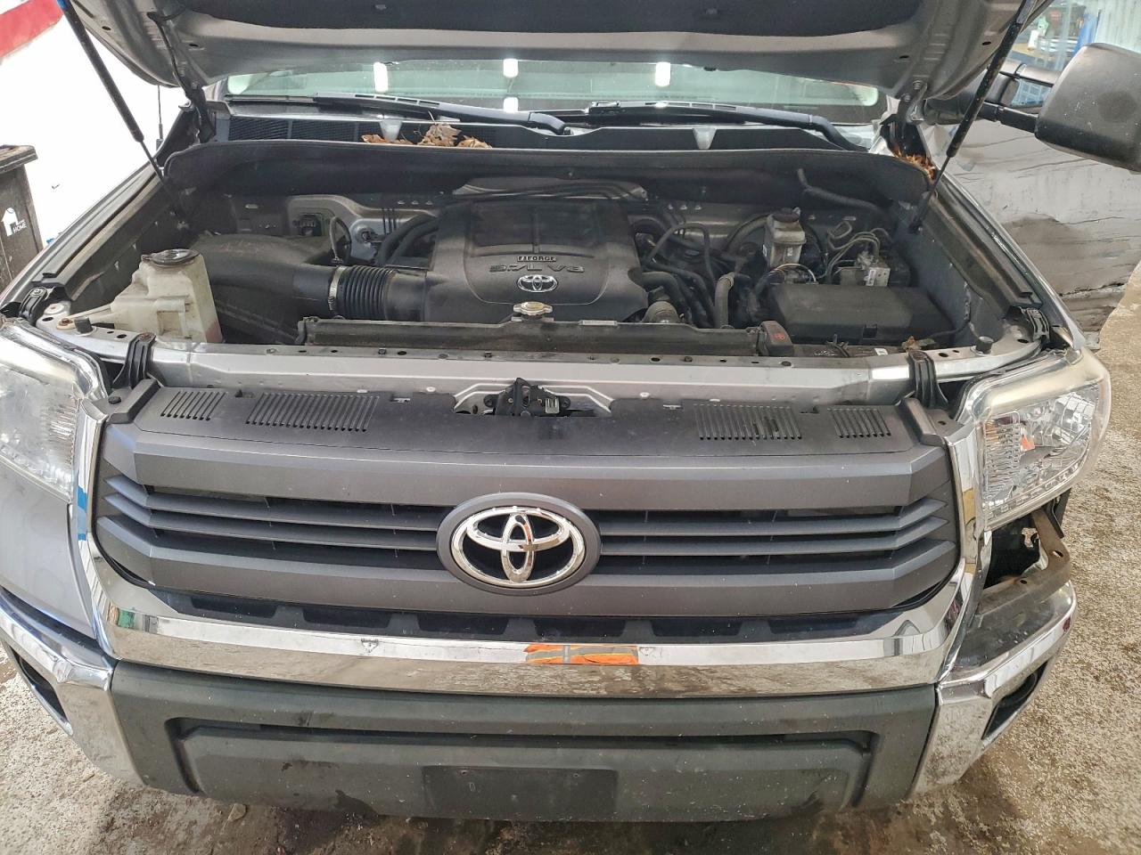 TOYOTA TUNDRA DOUBLE CAB SR