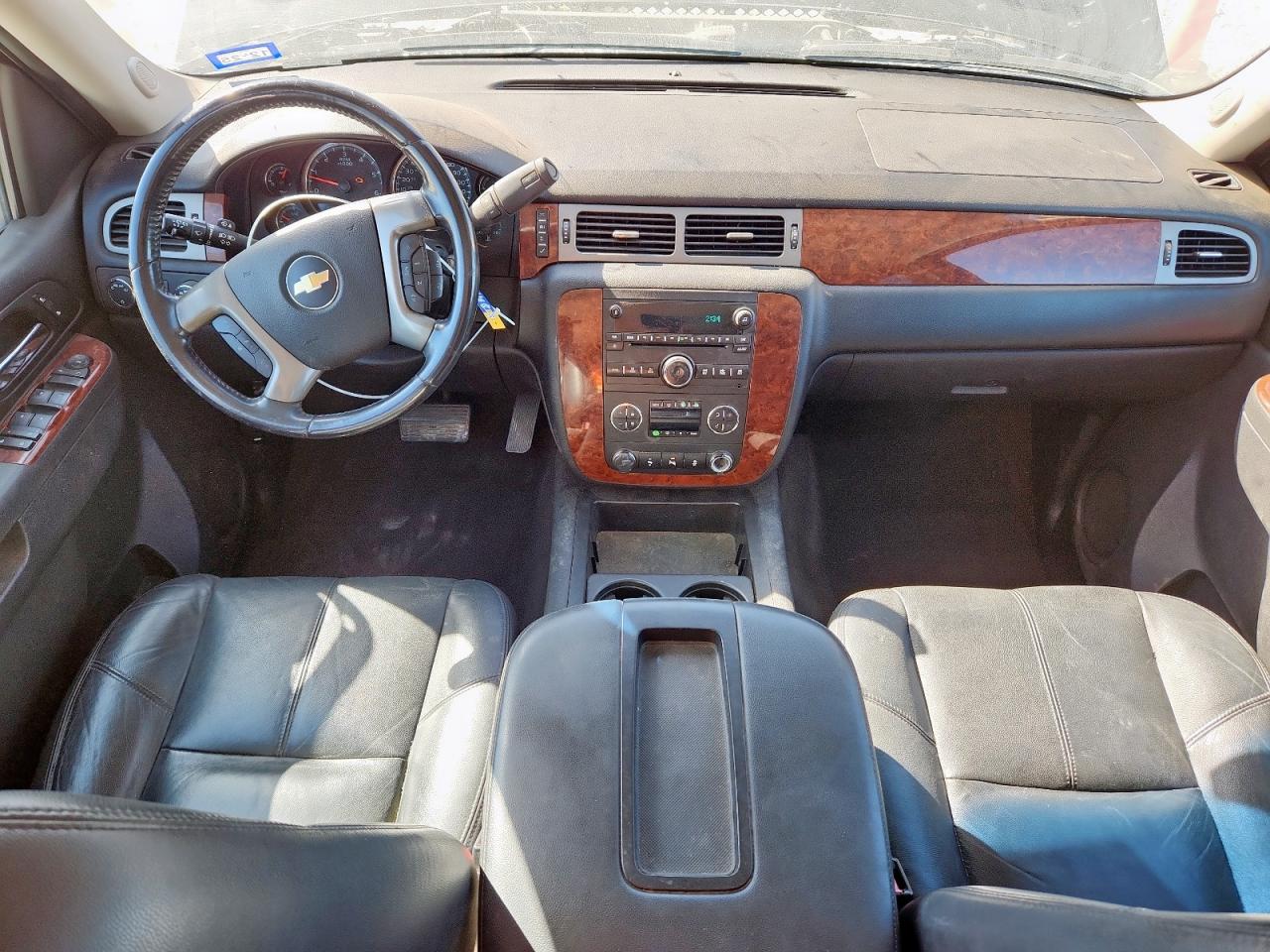 CHEVROLET SUBURBAN K1500 LT