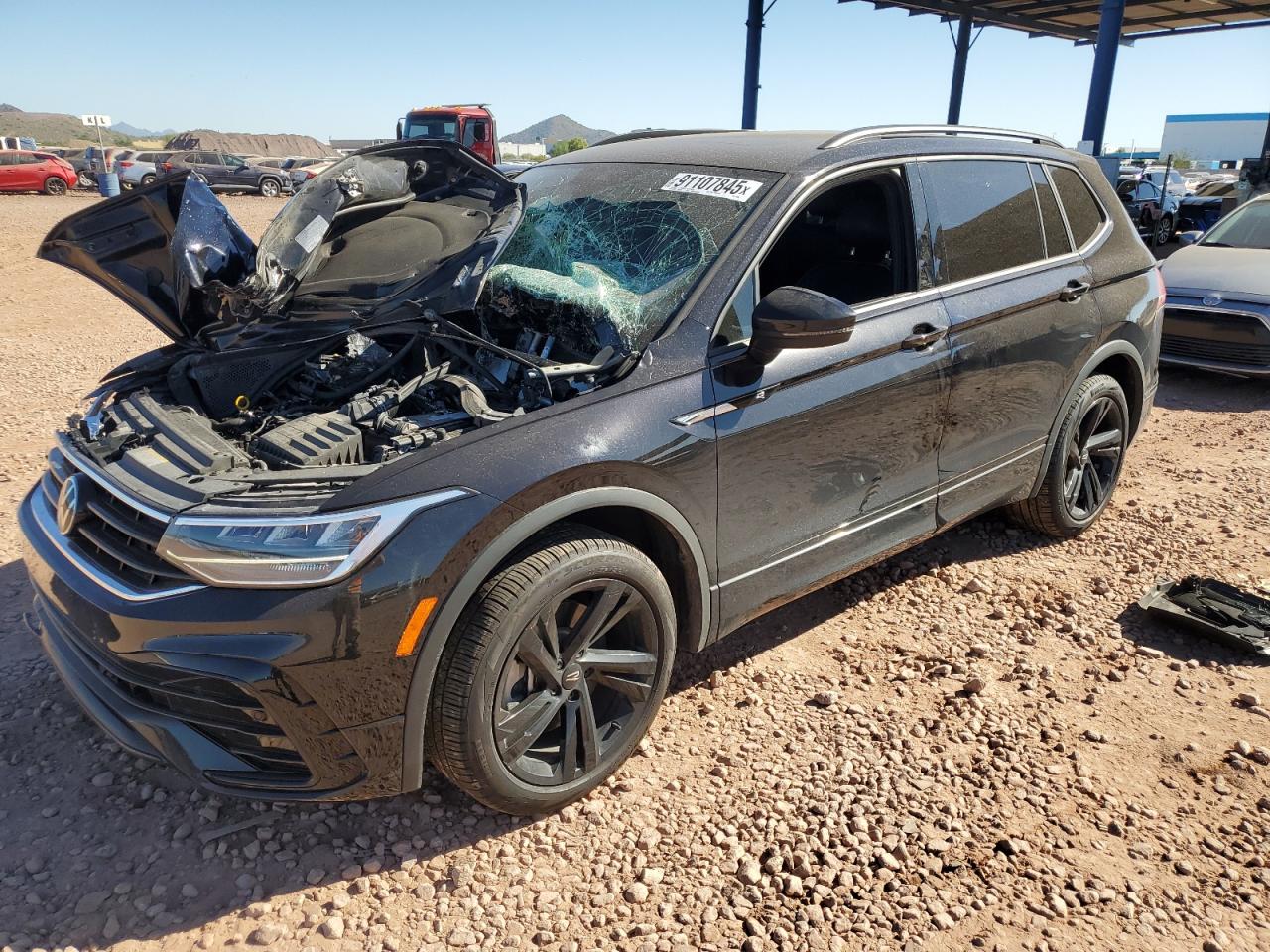 VOLKSWAGEN TIGUAN SE R-LINE BLACK