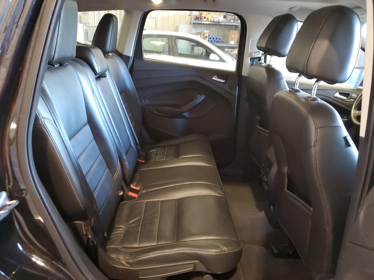 FORD ESCAPE TITANIUM