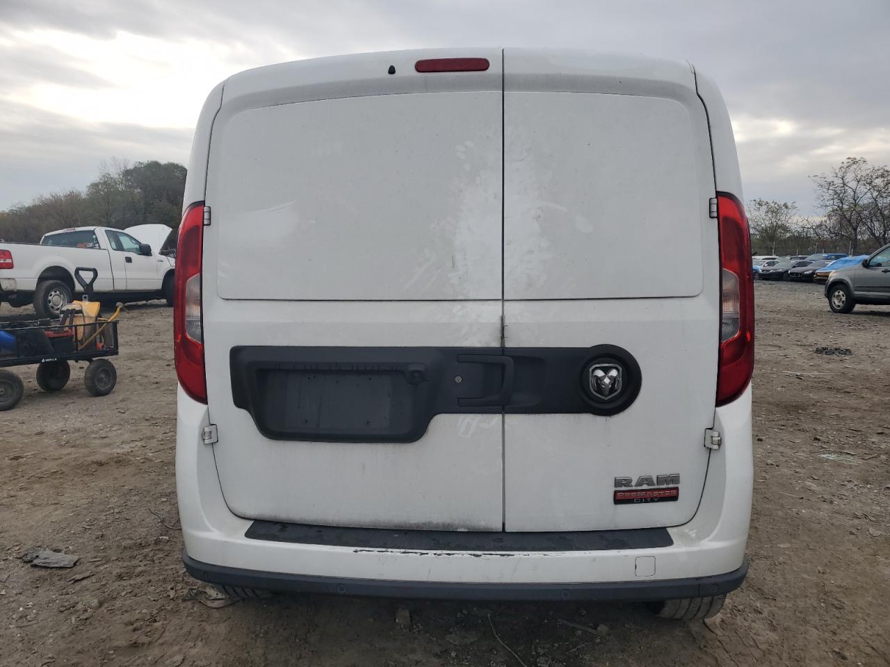 RAM PROMASTER SLT