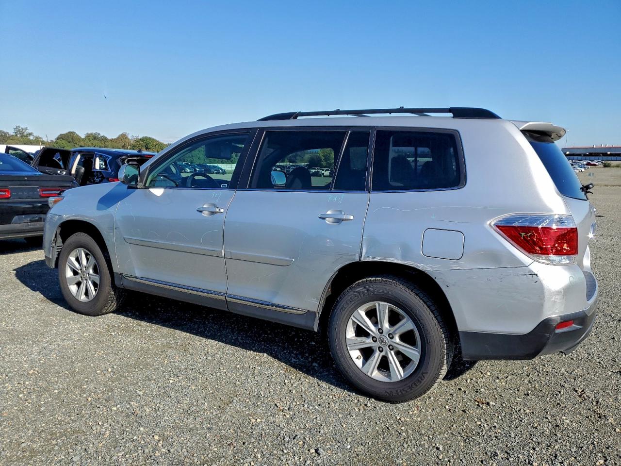 TOYOTA HIGHLANDER BASE