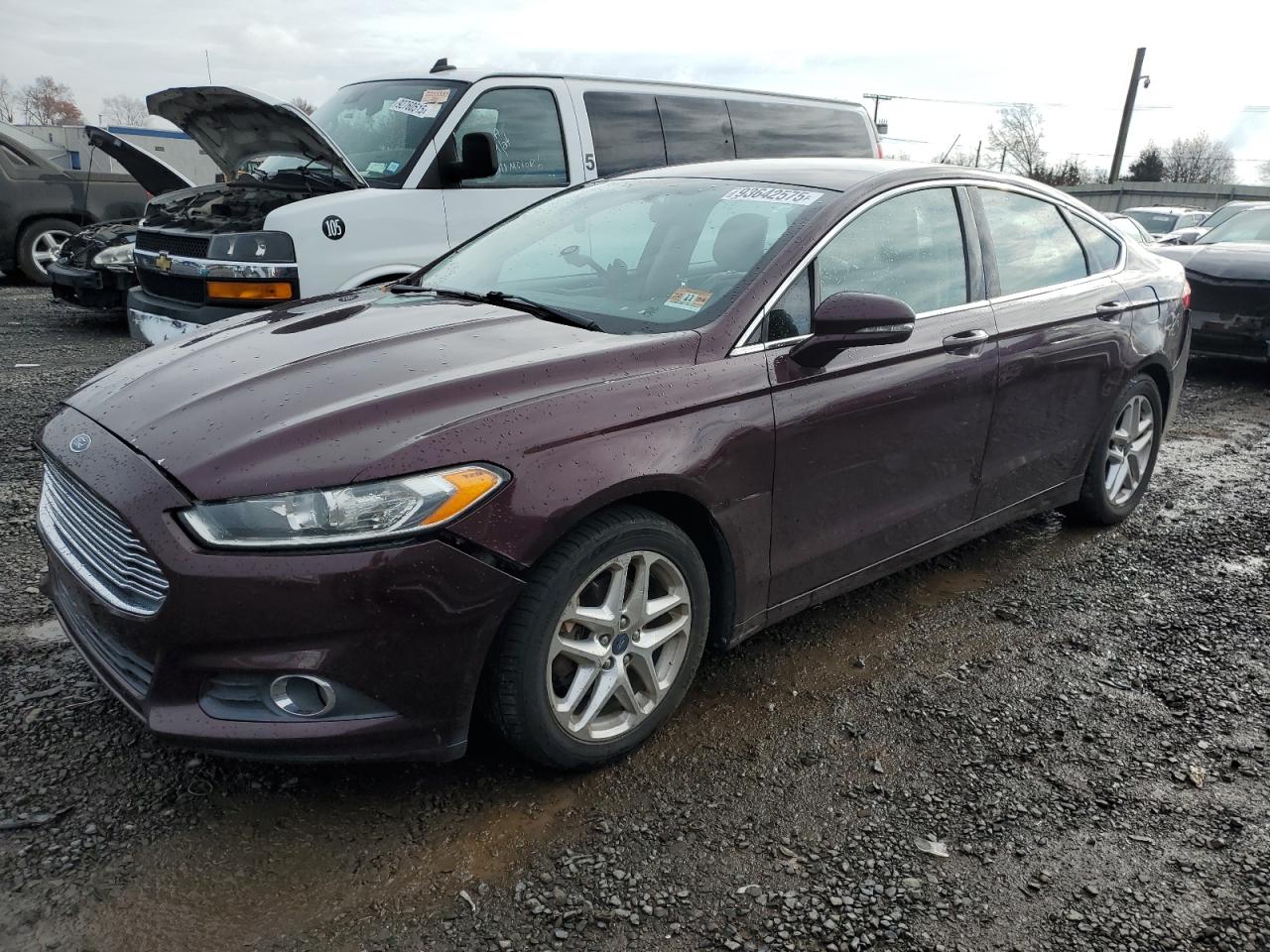 FORD FUSION SE