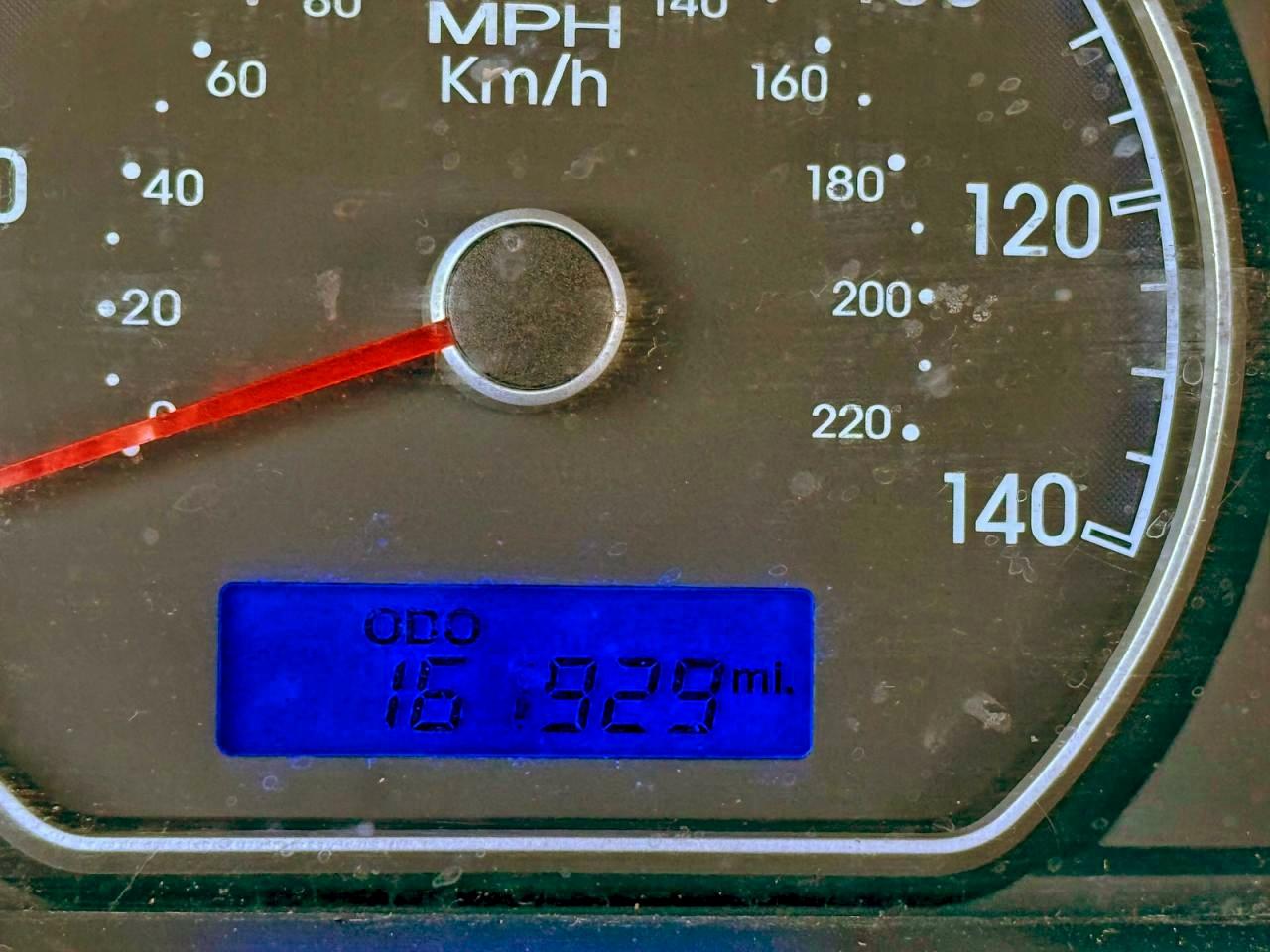 HYUNDAI ELANTRA BLUE