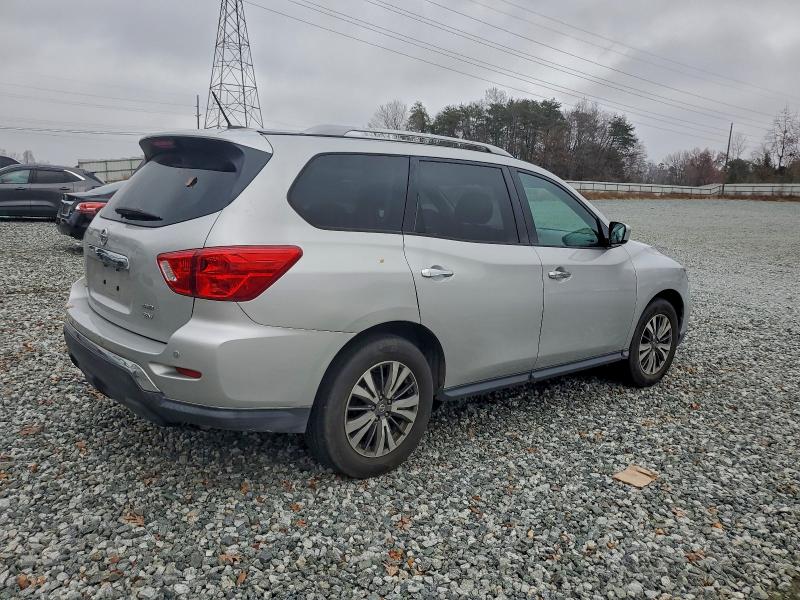 2017 NISSAN PATHFINDER #3294341887