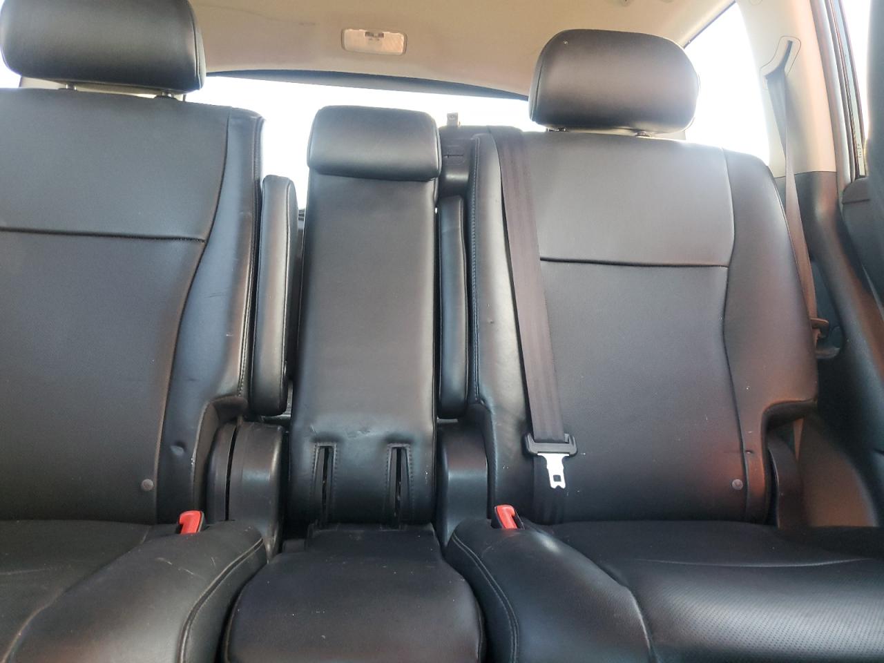 TOYOTA HIGHLANDER LIMITED